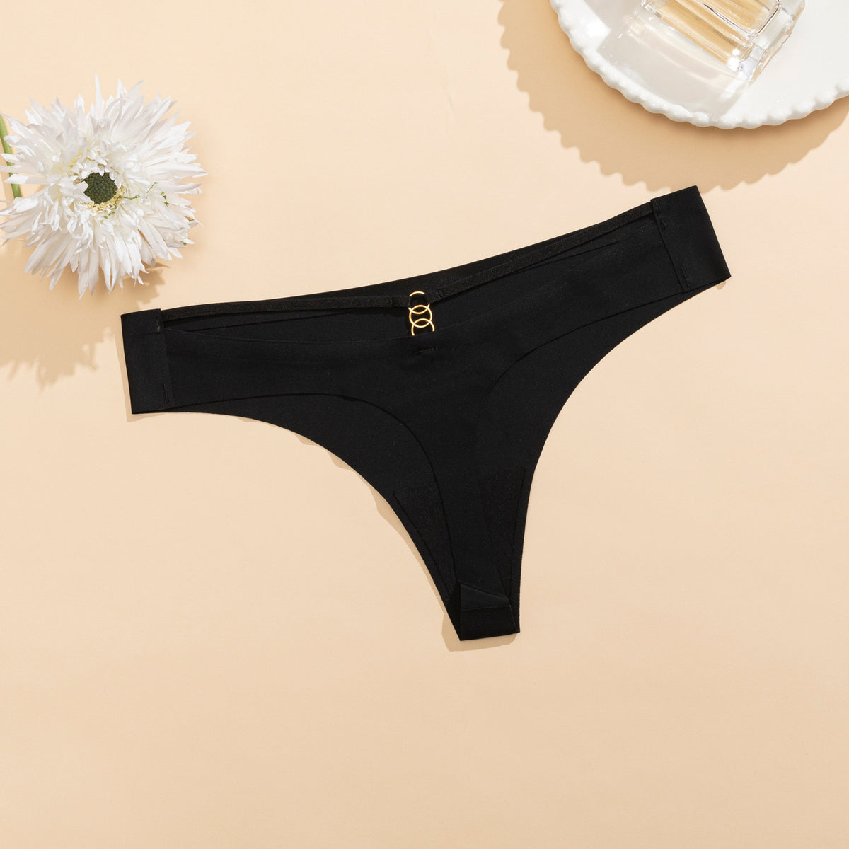 MemoSkin seamless low-rise lace panties in timeless black